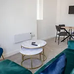 Balmoral Stays - First Floor - Apartment Four